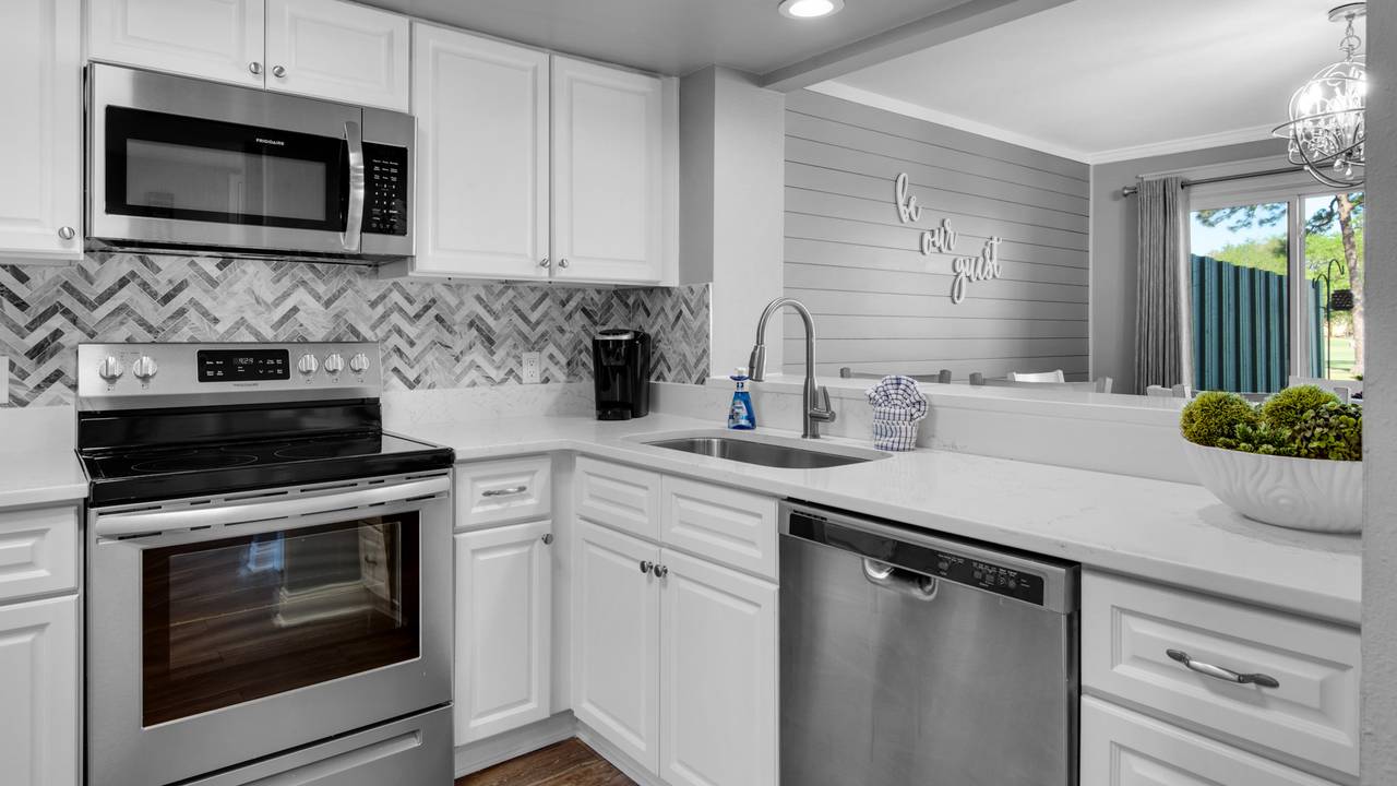 See Ya Later - Kitchen See Ya Later - Kitchen