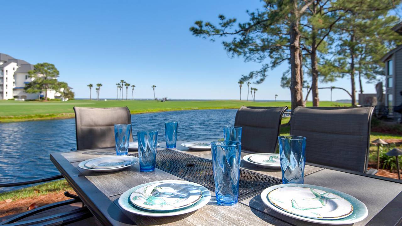 See Ya Later - Outdoor Dining See Ya Later - Outdoor Dining