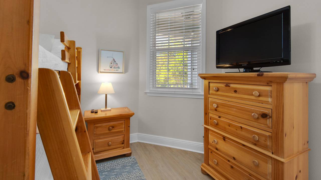 Village Blue Mountain 626 - Guest Bedroom Village Blue Mountain 626 - Guest Bedroom