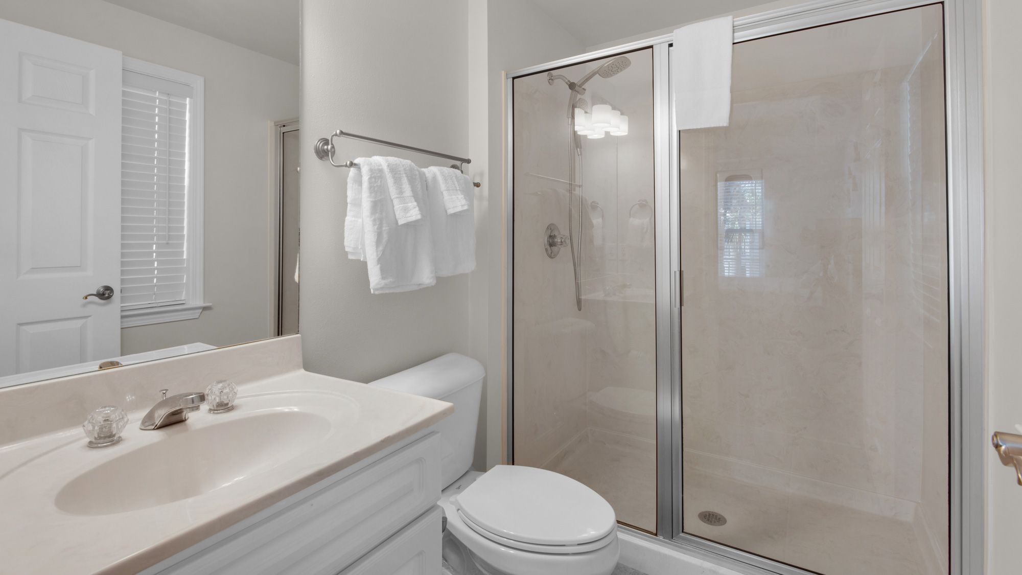 Village Blue Mountain 626 - Private Bathroom