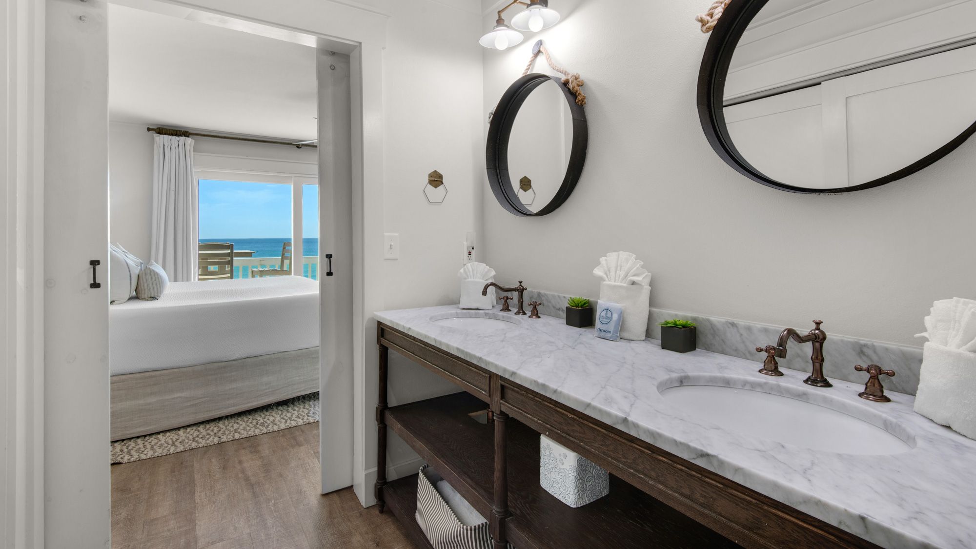 Seashadows Townhomes 4 - Master Bathroom