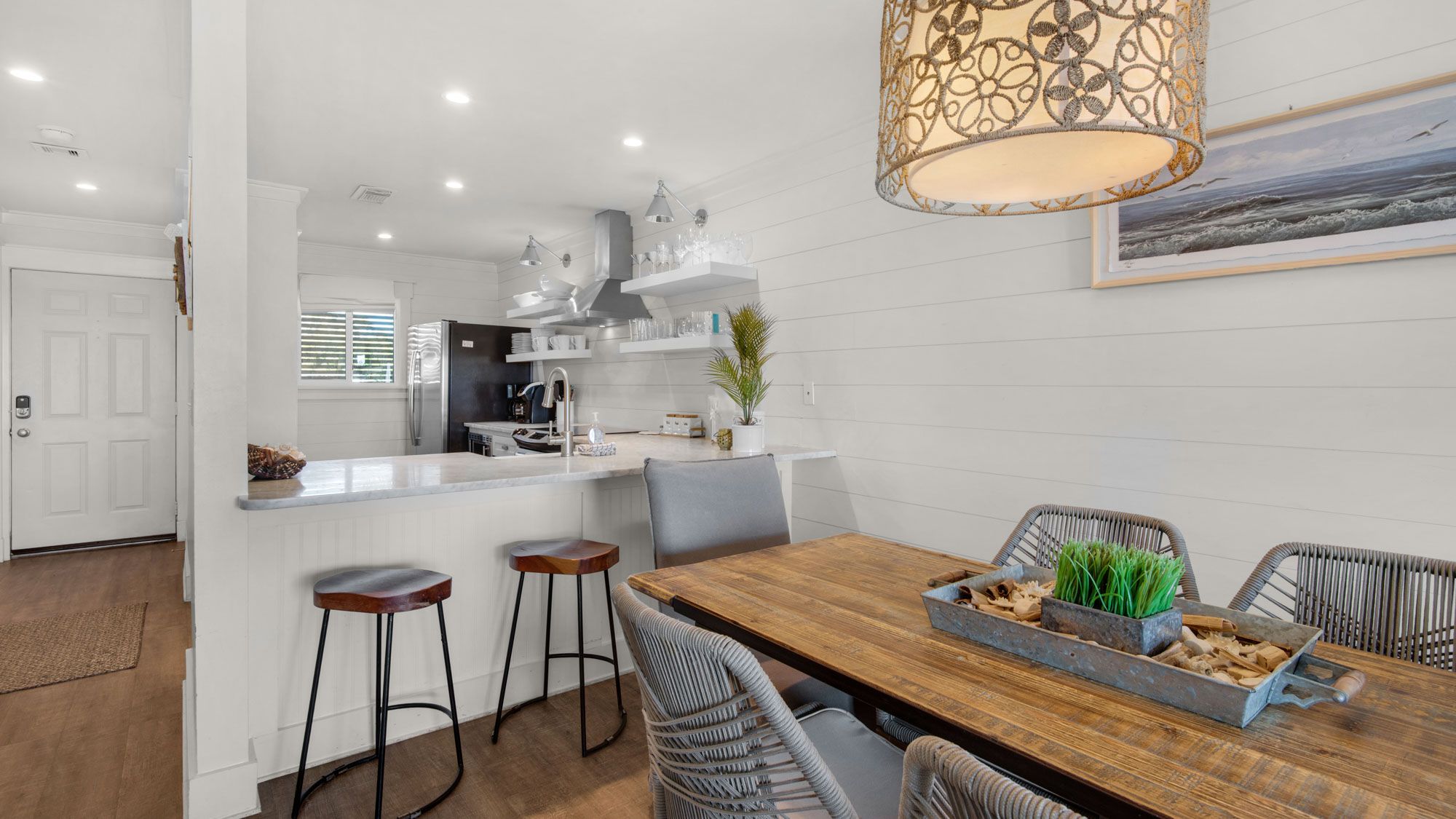 Seashadows Townhomes 4 - Dining & Kitchen area