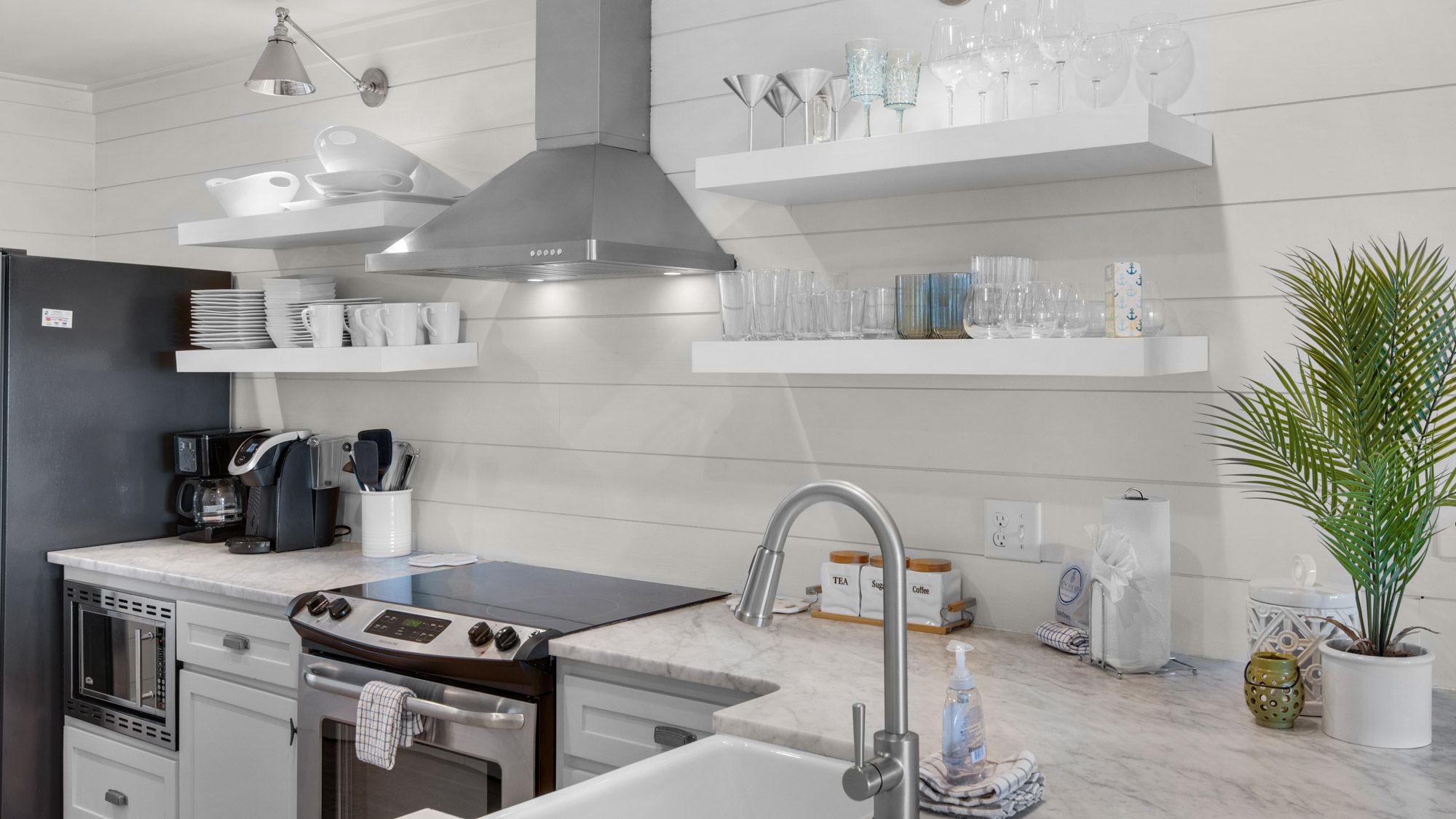 Seashadows Townhomes 4 - Kitchen 