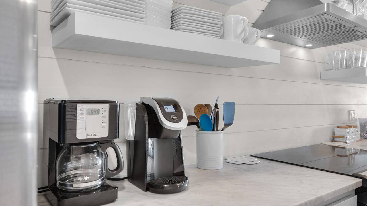 Seashadows Townhomes 4 - Coffee maker & Keurig Seashadows Townhomes 4 - Coffee maker & Keurig