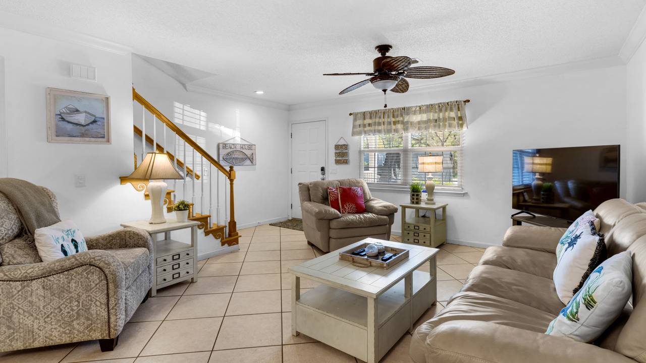 Woodland Shores 11 - Living Area Woodland Shores 11 - Living Area