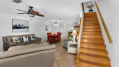 Woodland Shores 11 - Living Area into Upstairs Woodland Shores 11 - Living Area into Upstairs