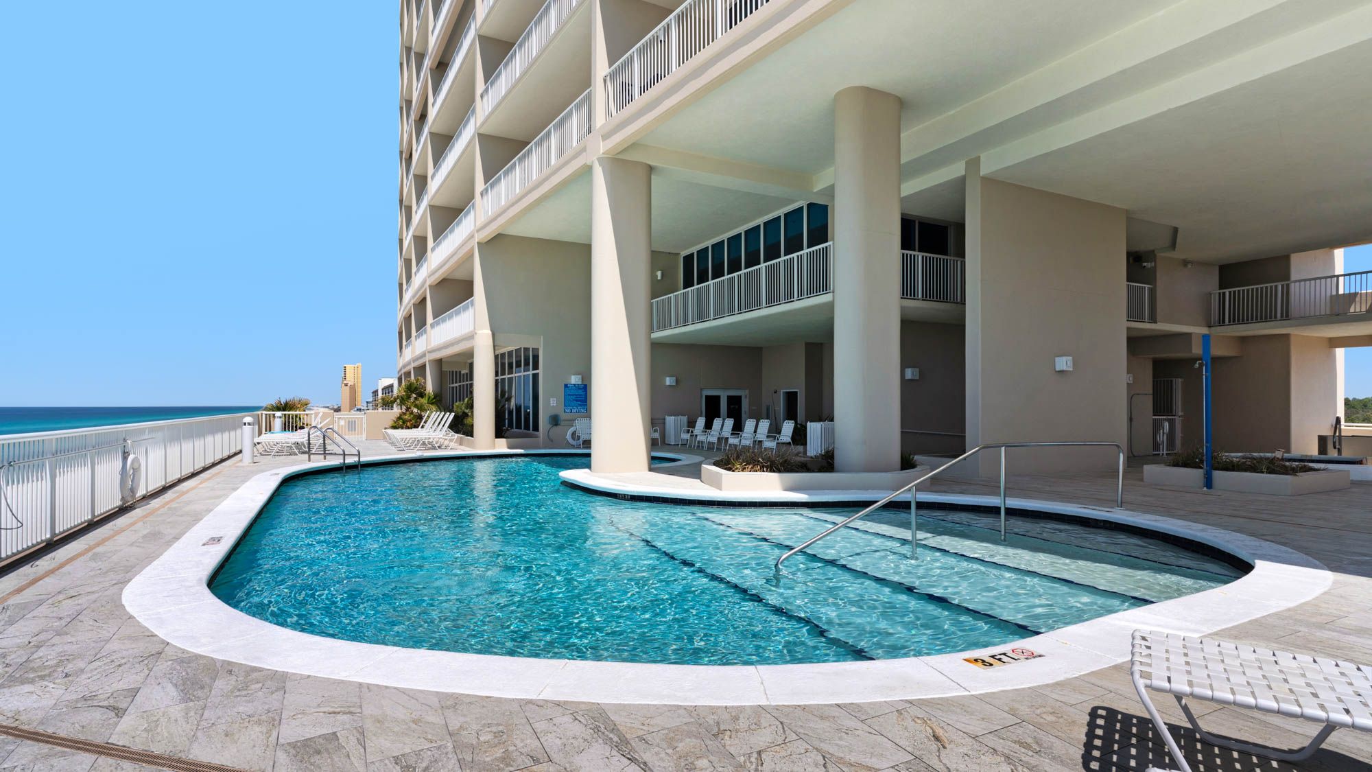 Palazzo Condominium Grounds & Amenities