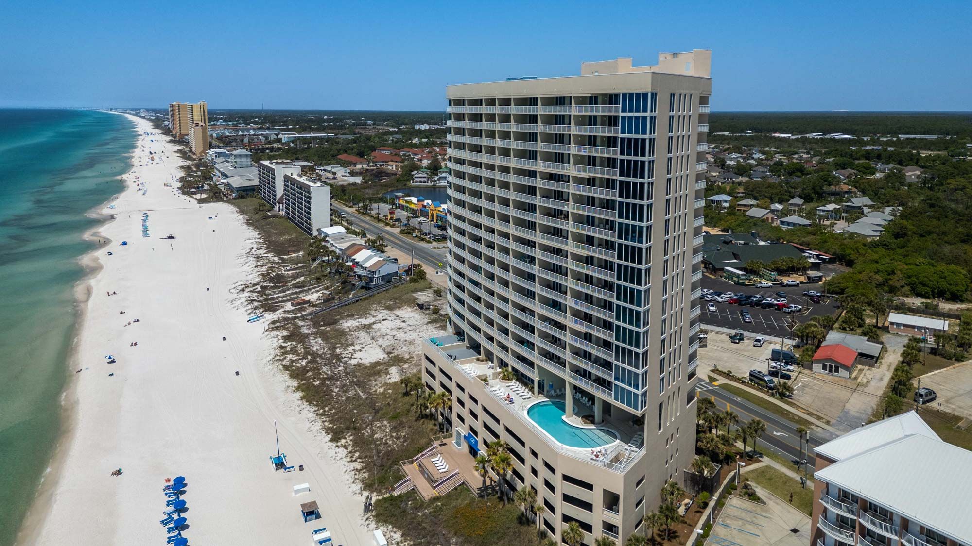 Palazzo Condominium Grounds & Amenities