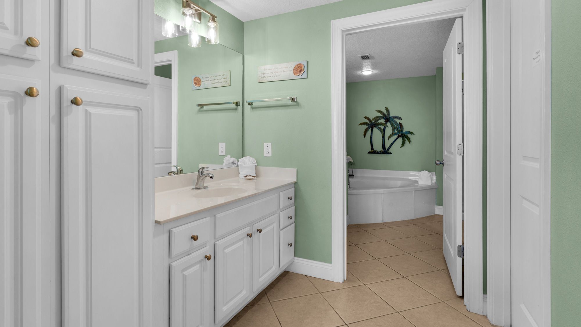 Palazzo 806 Master Bathroom 