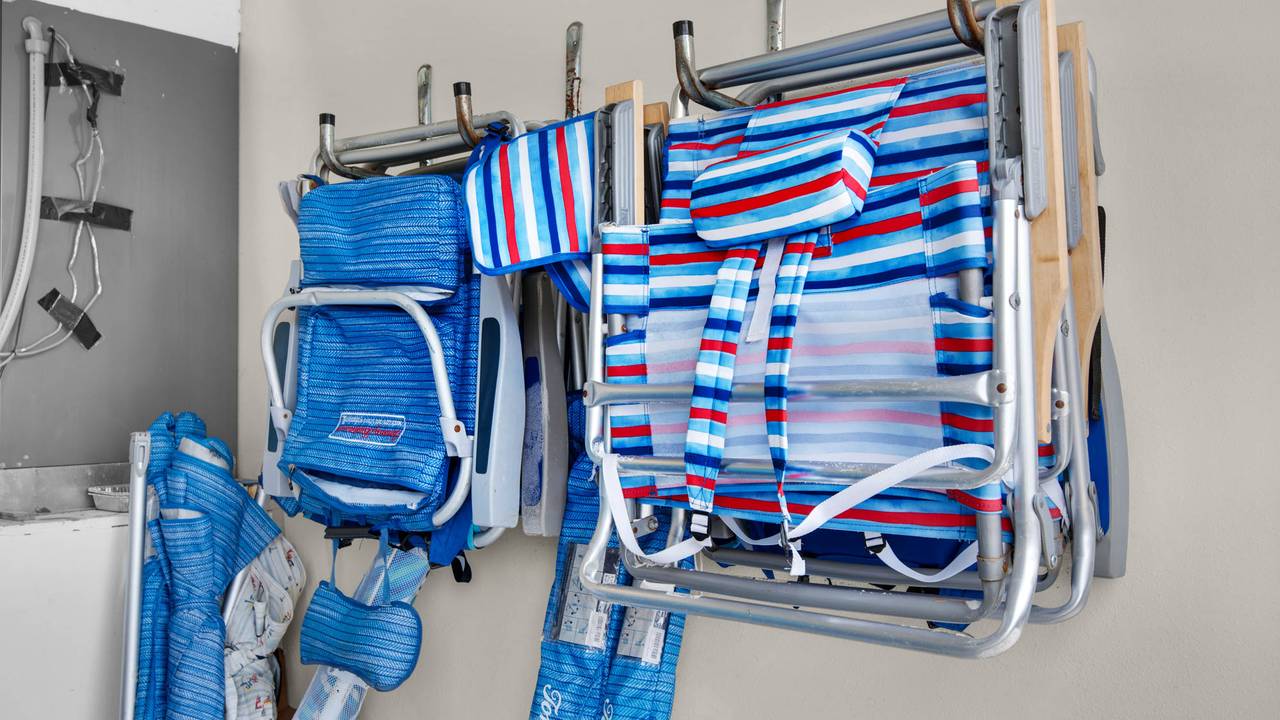 The Bee's Knees - Beach Items The Bee's Knees - Beach Items