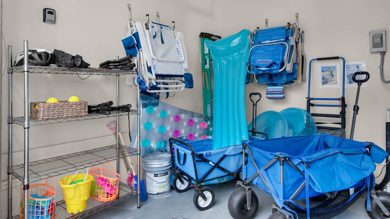 The Bee's Knees - Beach Items The Bee's Knees - Beach Items