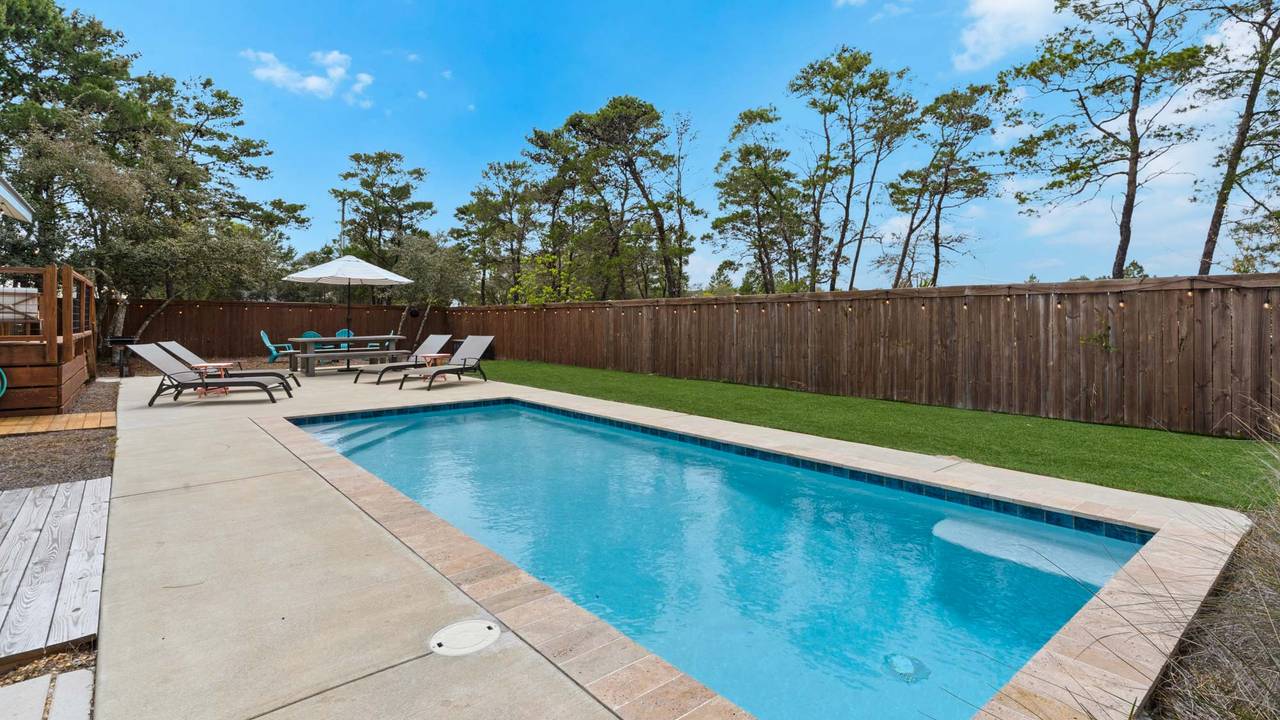 Coastal Charm: Private Heated Pool Coastal Charm: Private Heated Pool