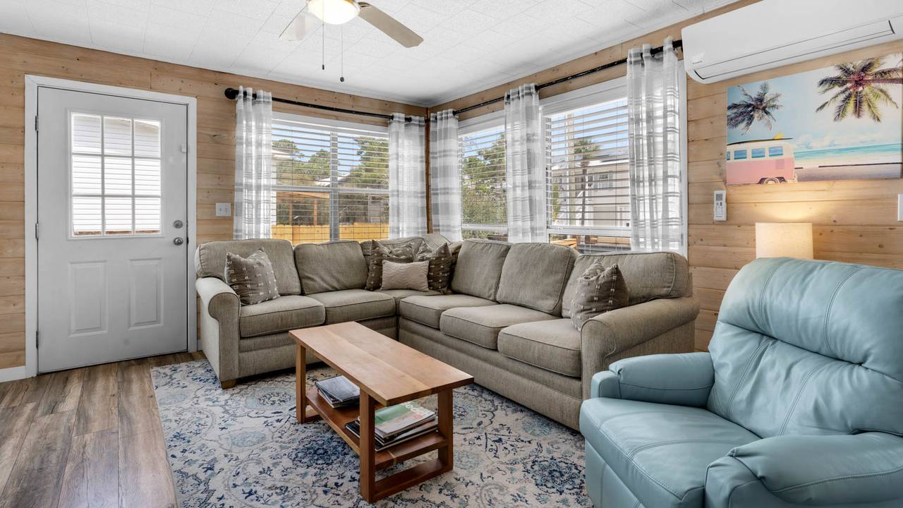 Coastal Charm: Living area Coastal Charm: Living area