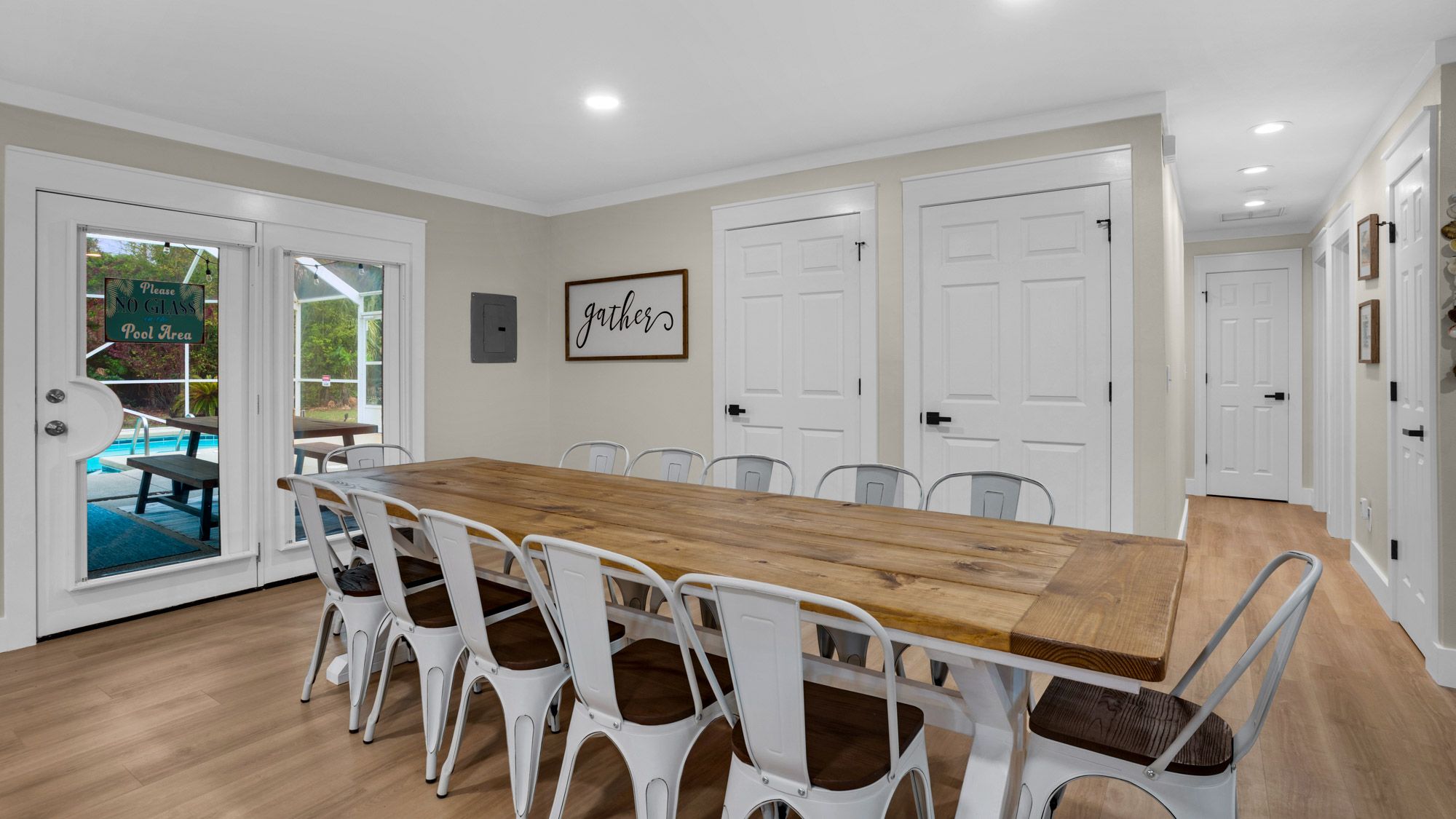 18 Initial Ln: Dining area