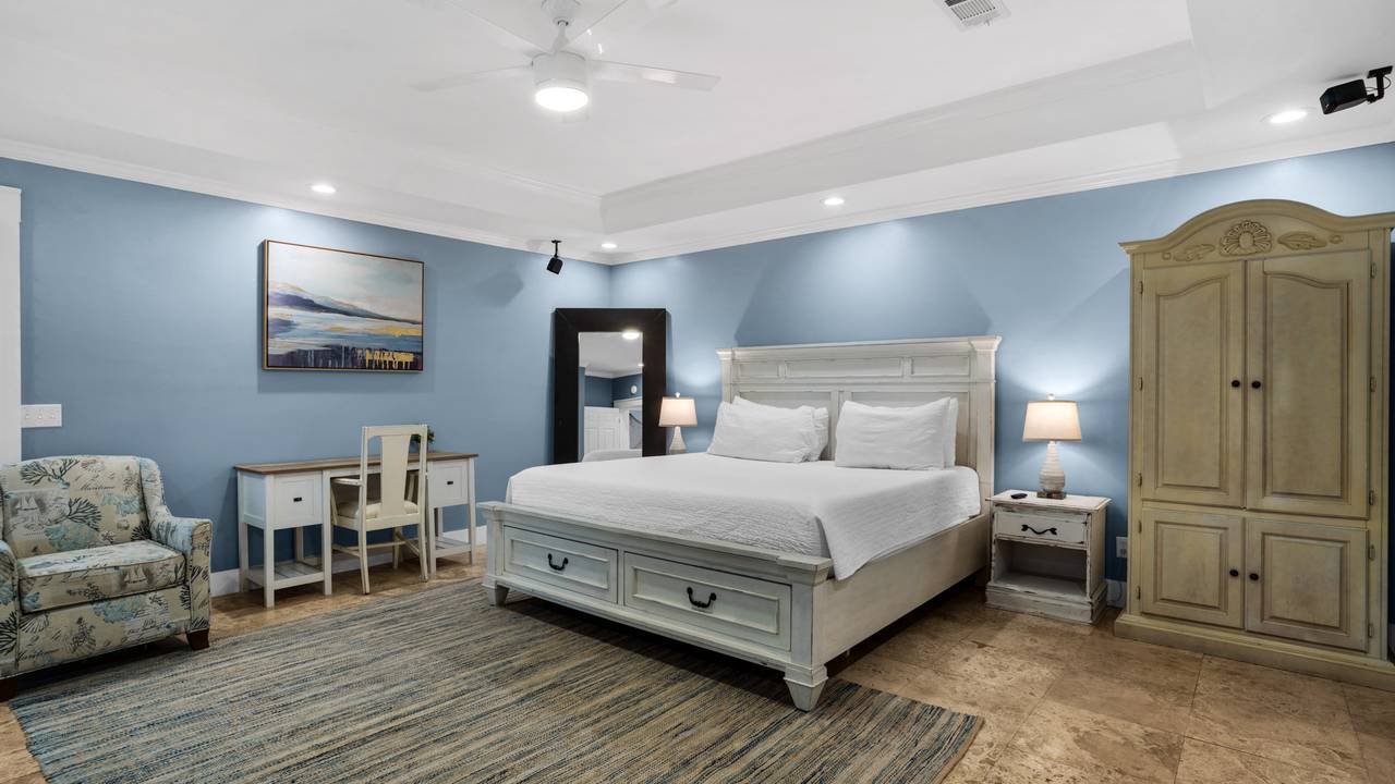 18 Initial Ln: Bedroom 1 18 Initial Ln: Bedroom 1