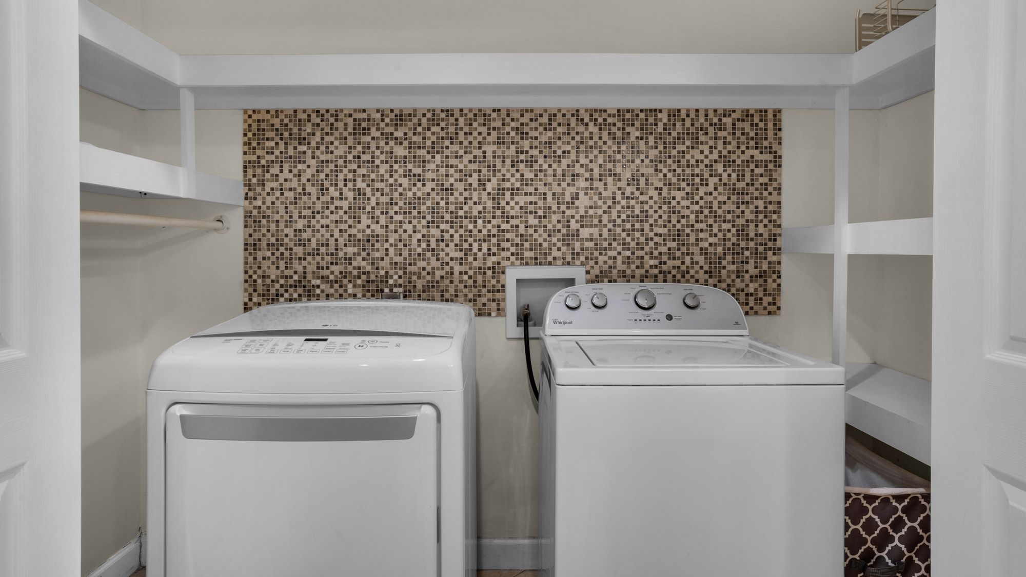 18 Initial Ln: Washer & Dryer