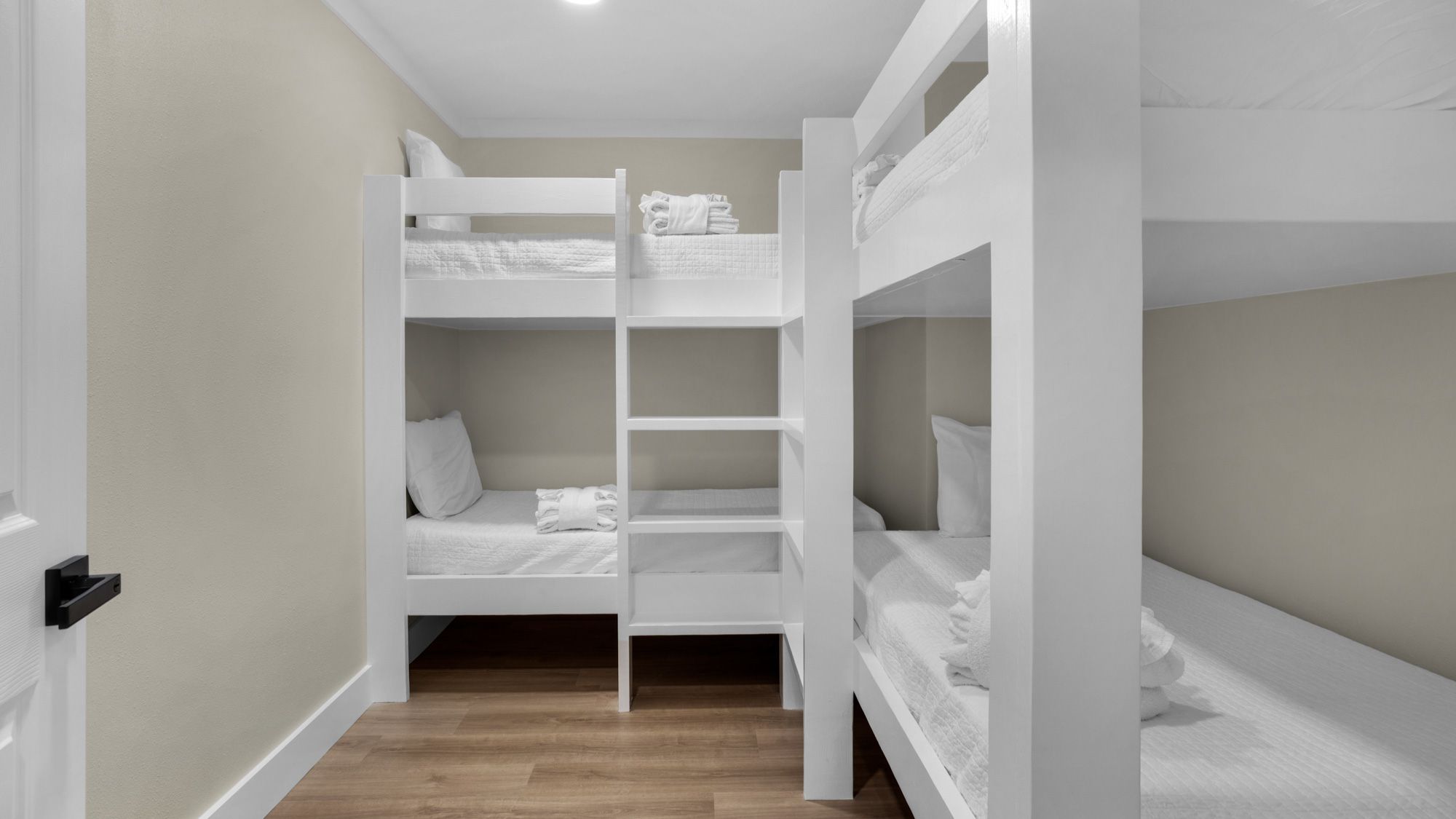 18 Initial Ln: Bunk room