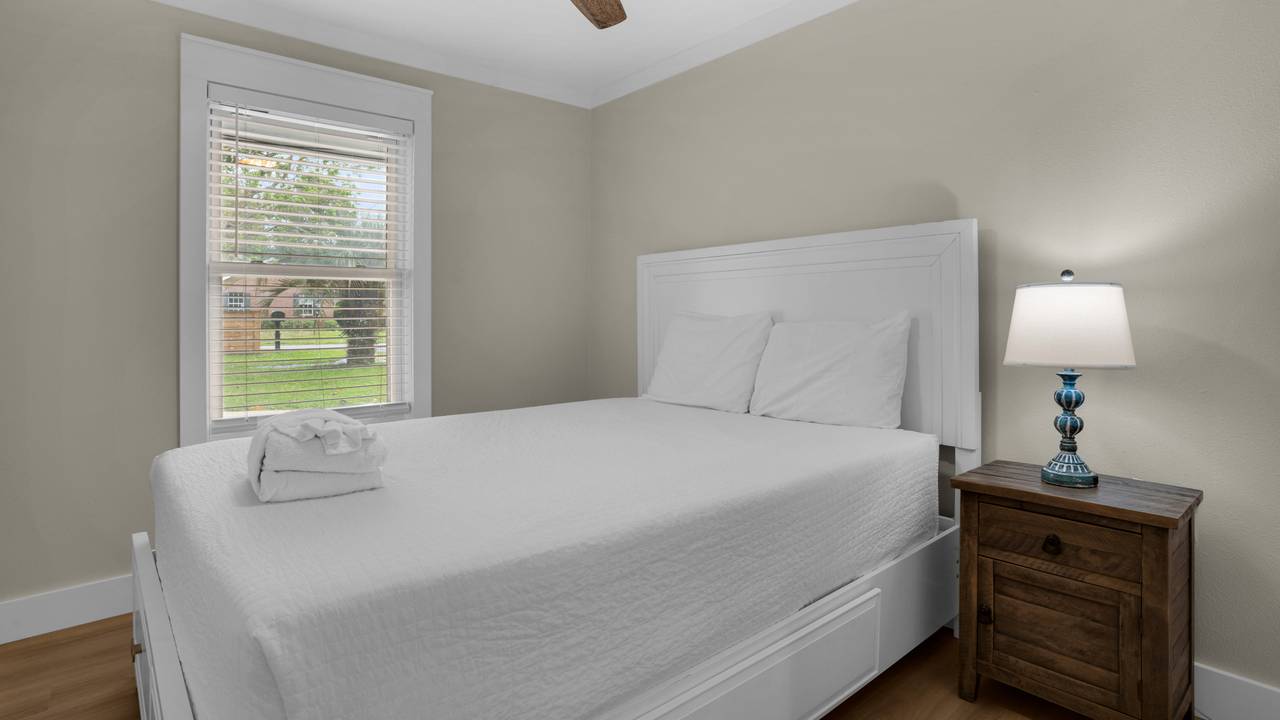 18 Initial Ln: Bedroom 3 18 Initial Ln: Bedroom 3