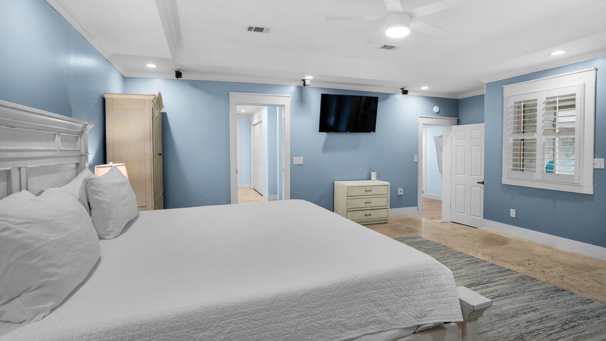 18 Initial Ln: Bedroom 1