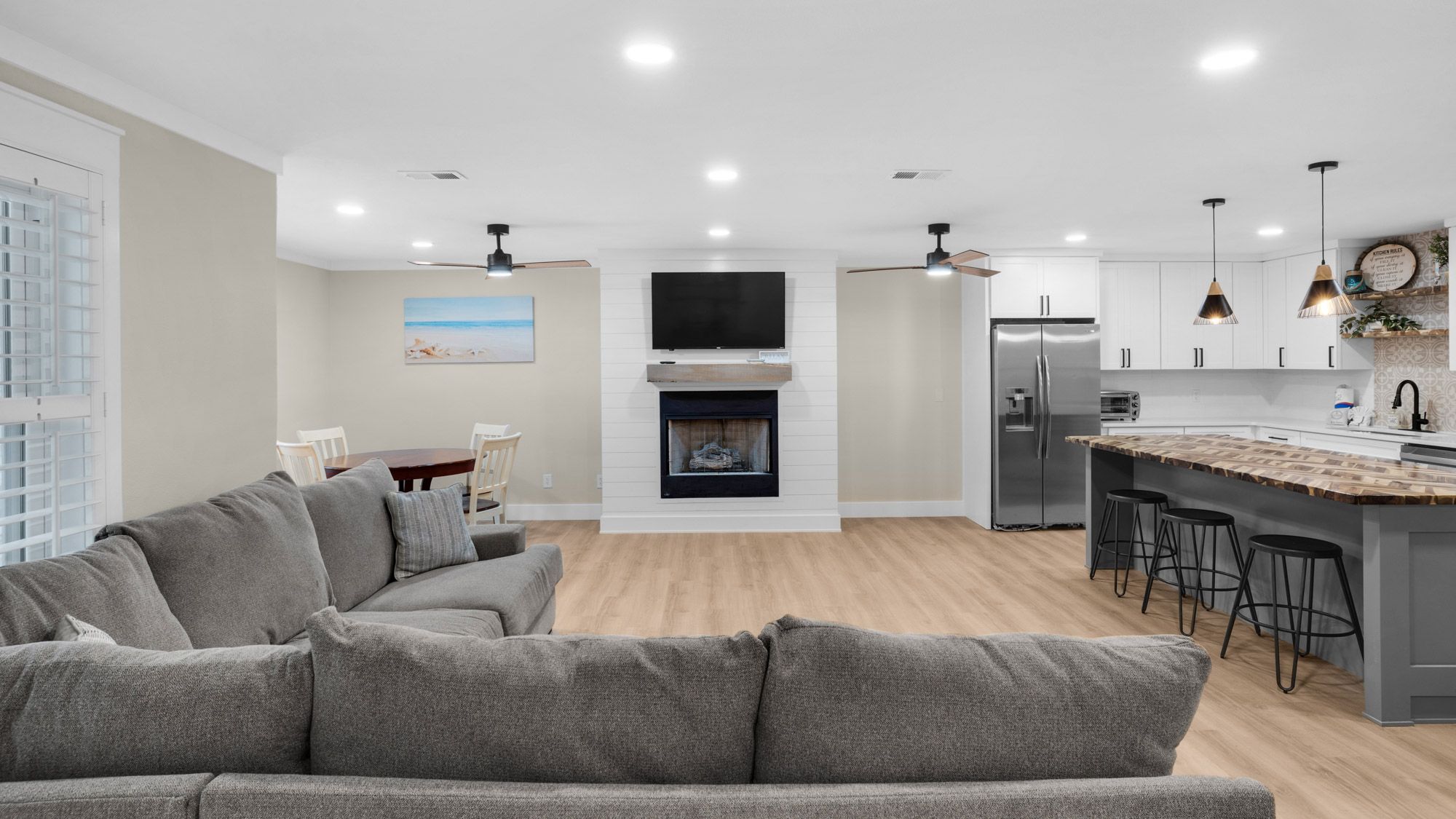 18 Initial Ln: Living area