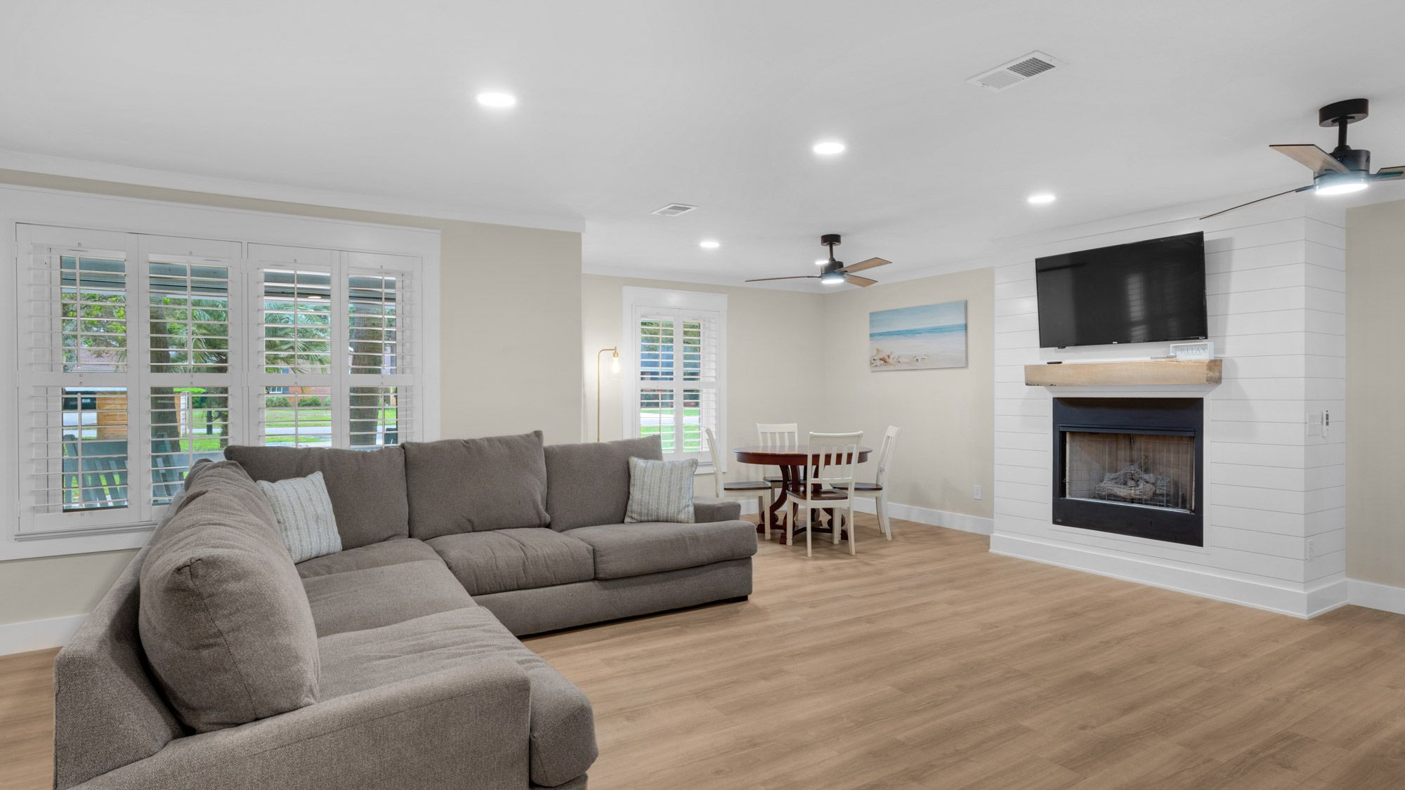 18 Initial Ln: Living area