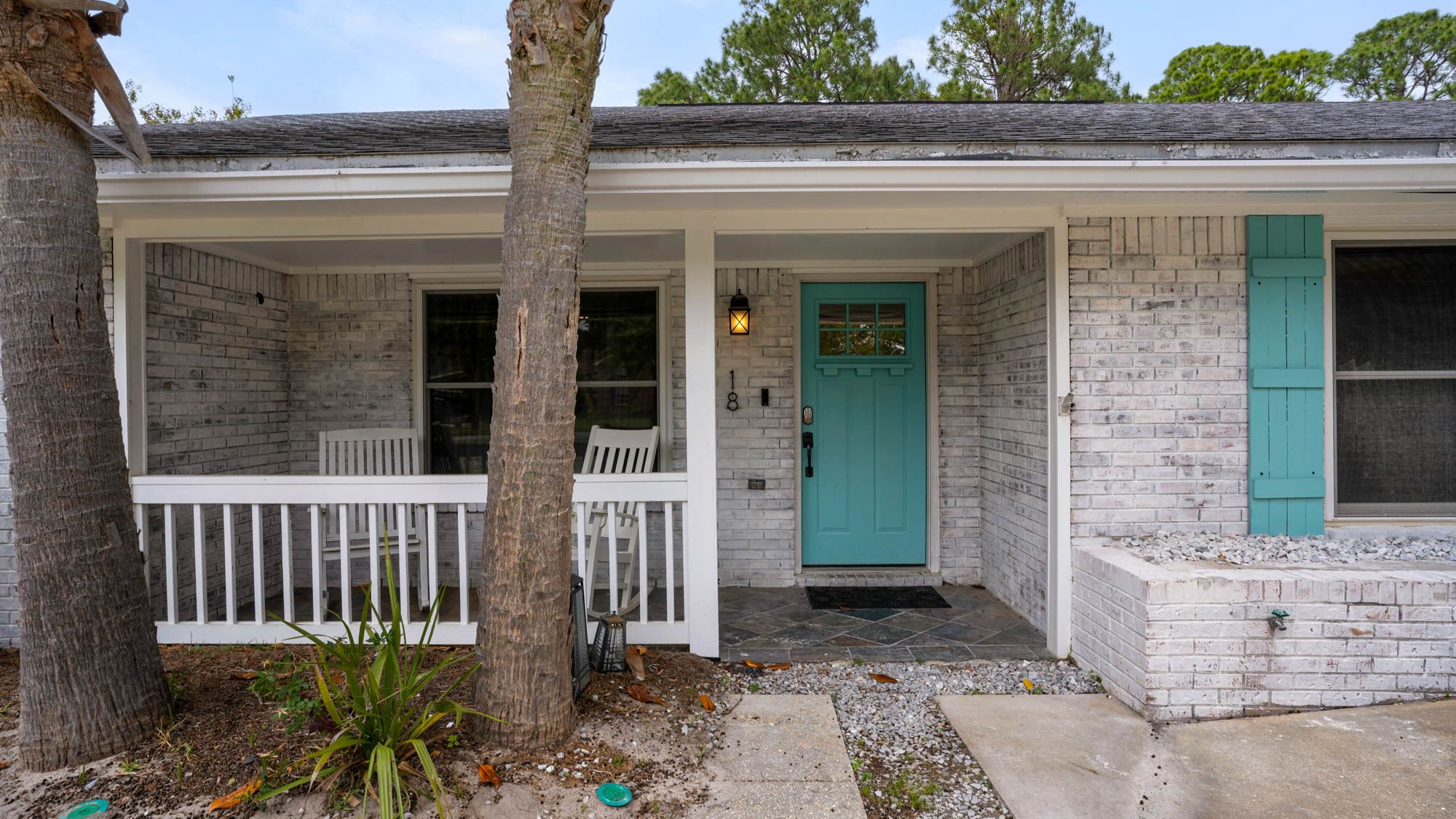 18 Initial Ln: Patio