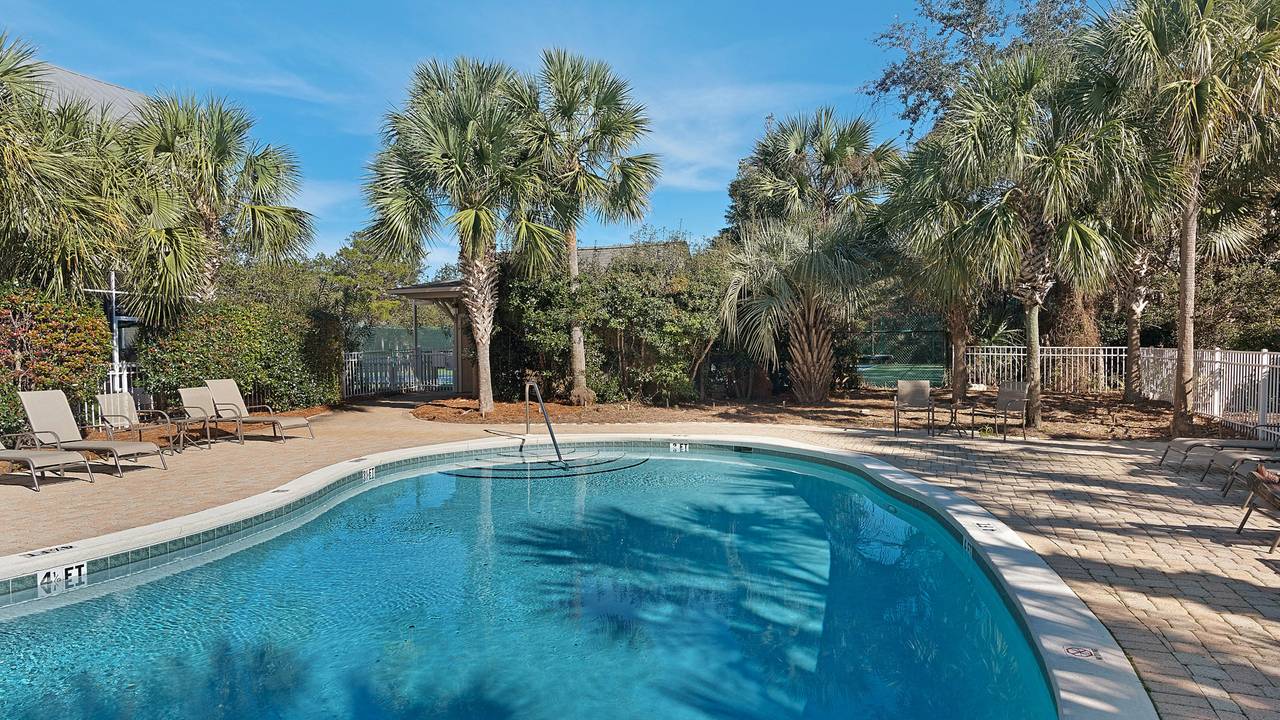 Cassine Village Grounds & Amenities Cassine Village Grounds & Amenities