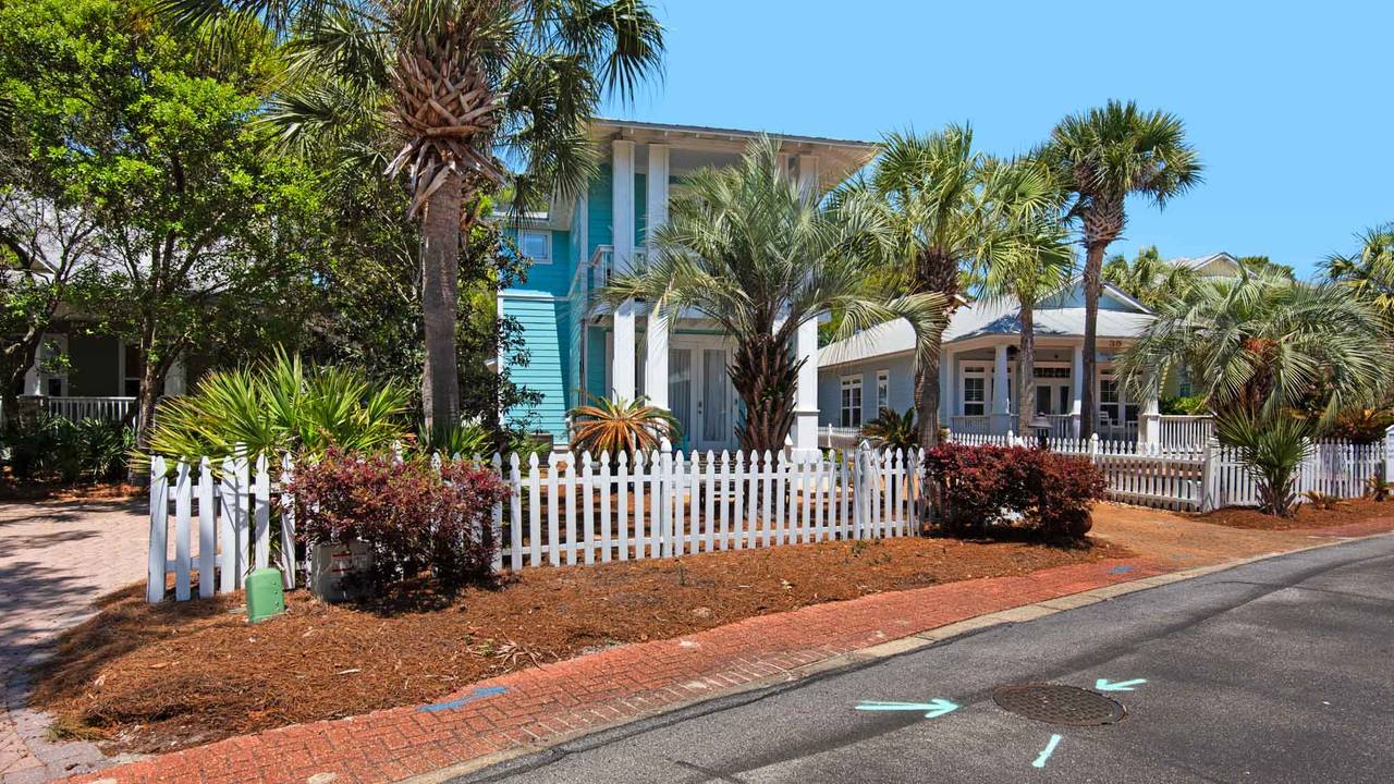 Walking on Waves Walking on Waves