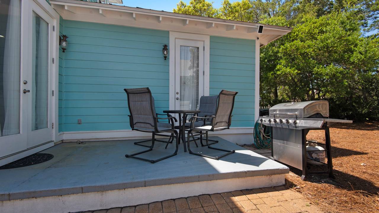 Walking on Waves Walking on Waves