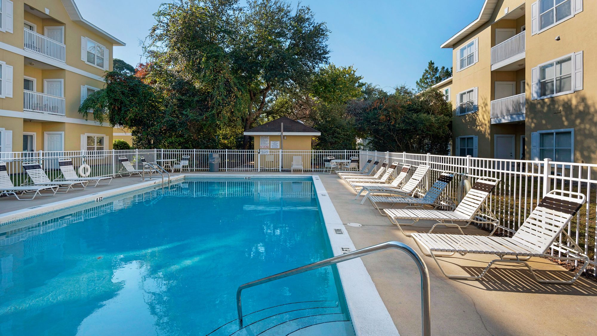 Herons Watch Grounds & Amenities