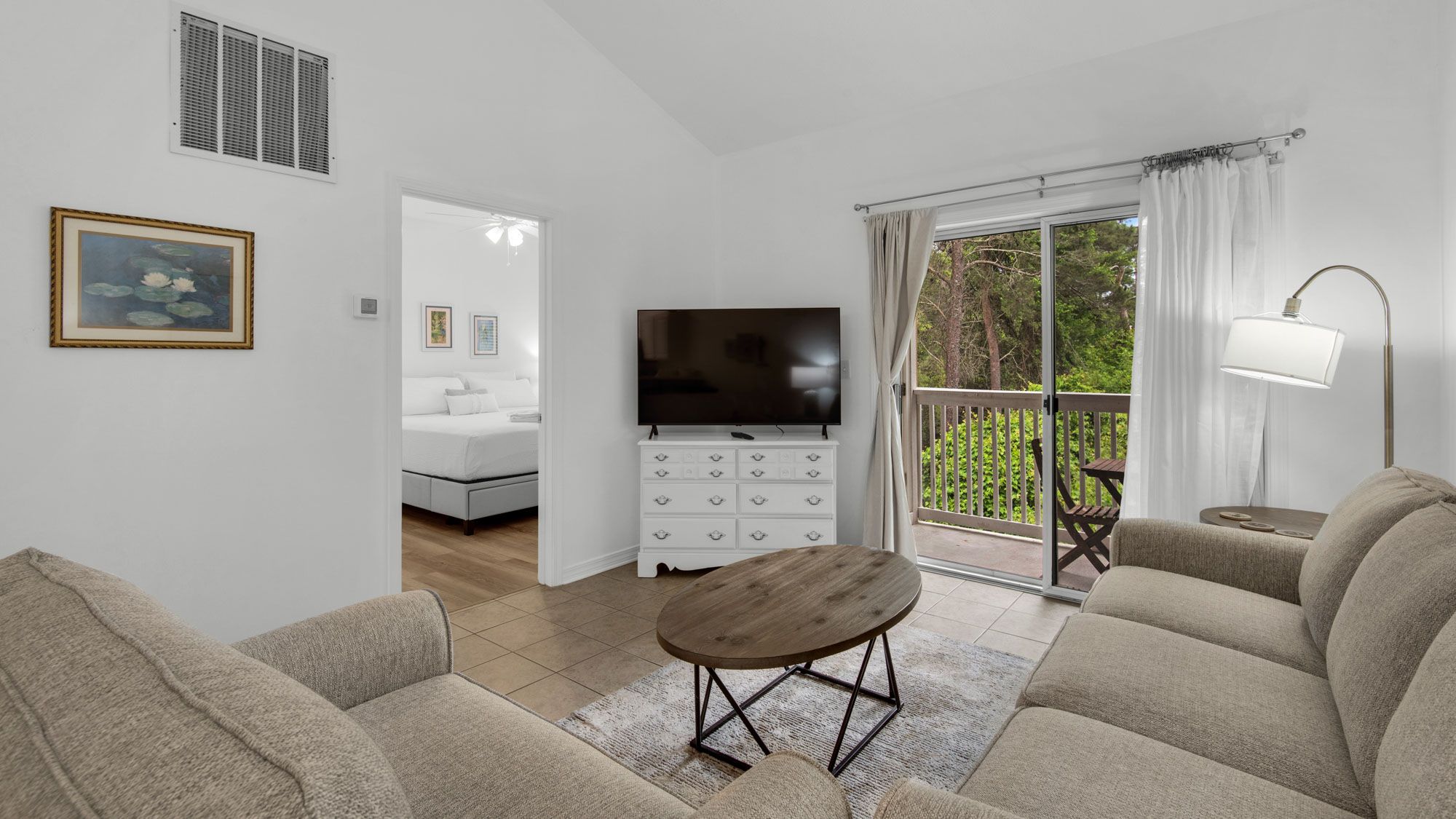 Herons Watch 6207 Dining into private balcony