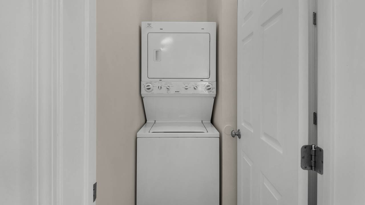 Herons Watch 6207 Washer & Dryer Herons Watch 6207 Washer & Dryer