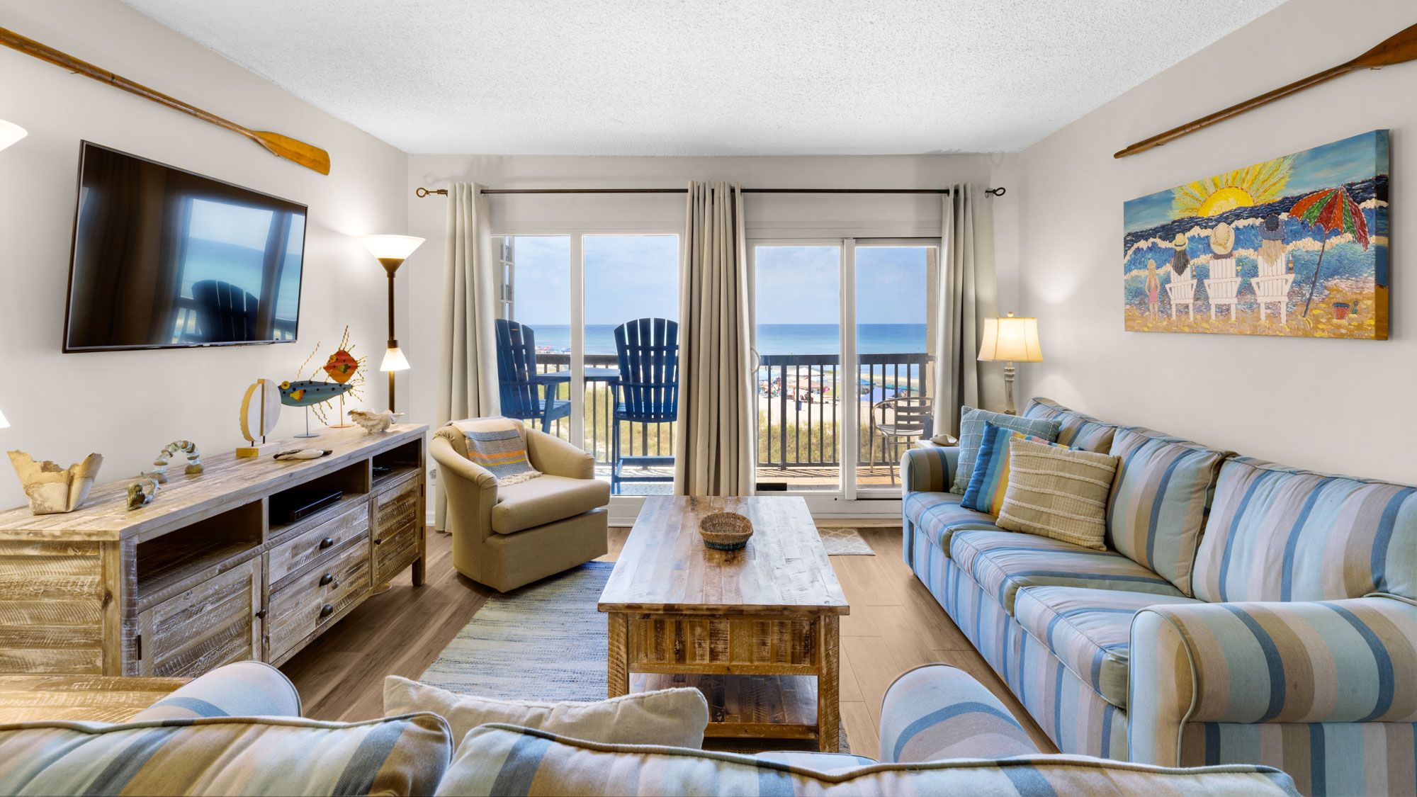 Sunnyside Up - Living area