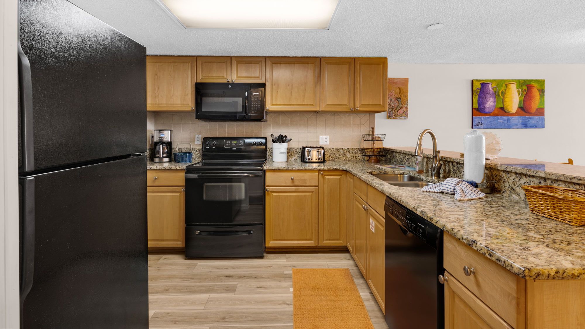 Sunnyside Up - Kitchen 