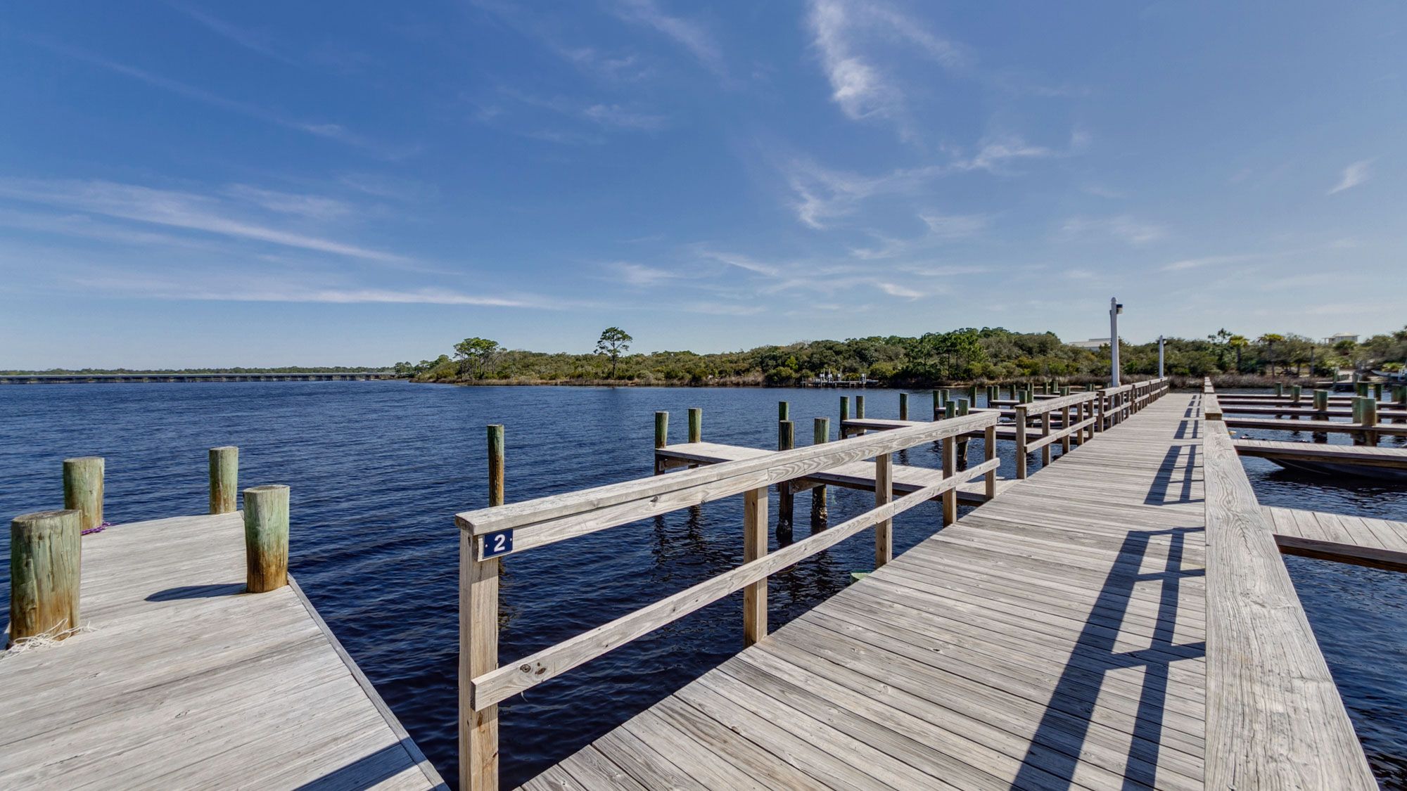 Pinnacle Port Grounds & Amenities