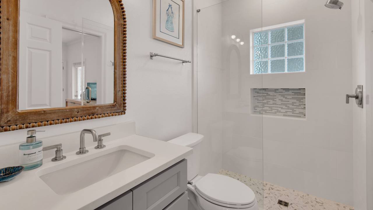 Just Add Salt - 2nd floor: Private bath Just Add Salt - 2nd floor: Private bath