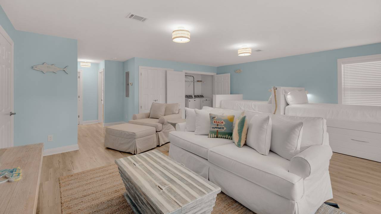 Just Add Salt - Ground floor: 2 twin beds with 2 trundles and Se Just Add Salt - Ground floor: 2 twin beds with 2 trundles and Se