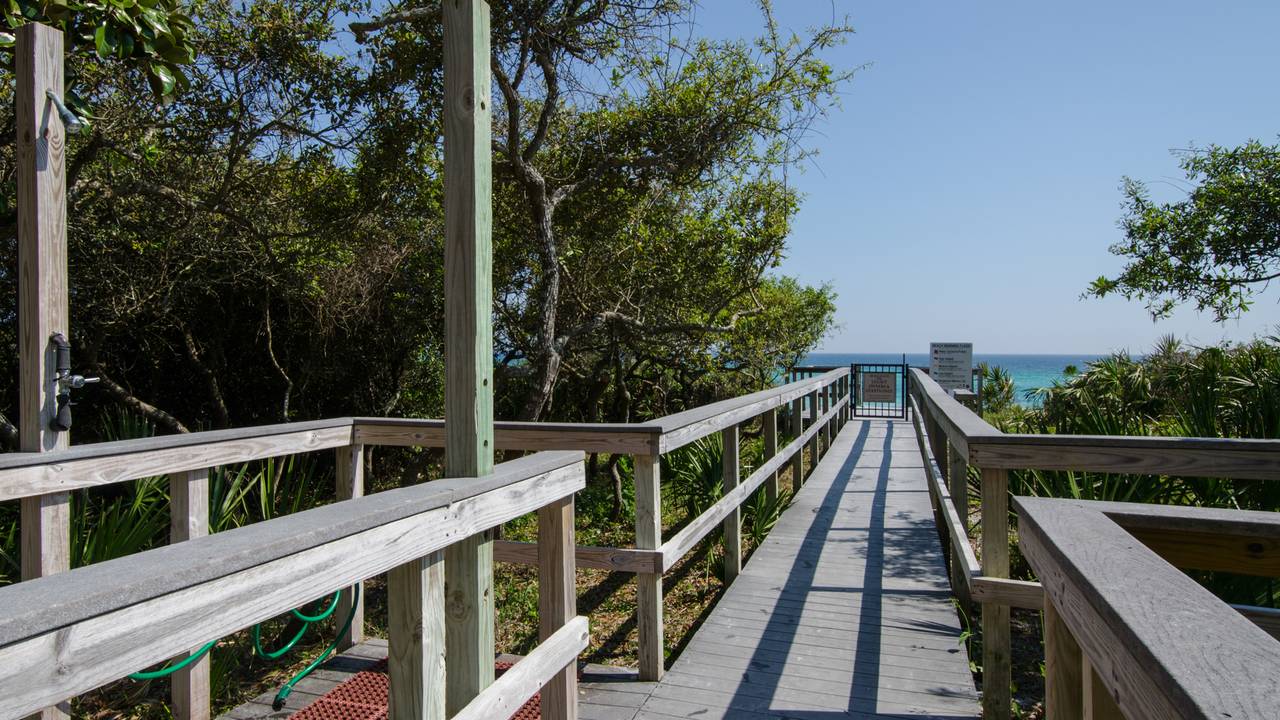 Legacy Grounds & Amenities Legacy Grounds & Amenities