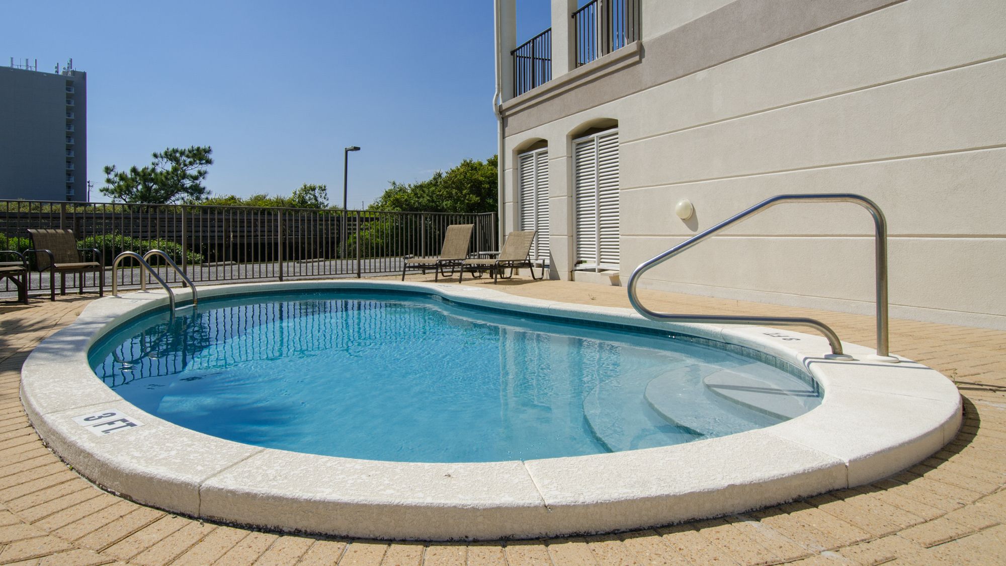 Legacy Grounds & Amenities