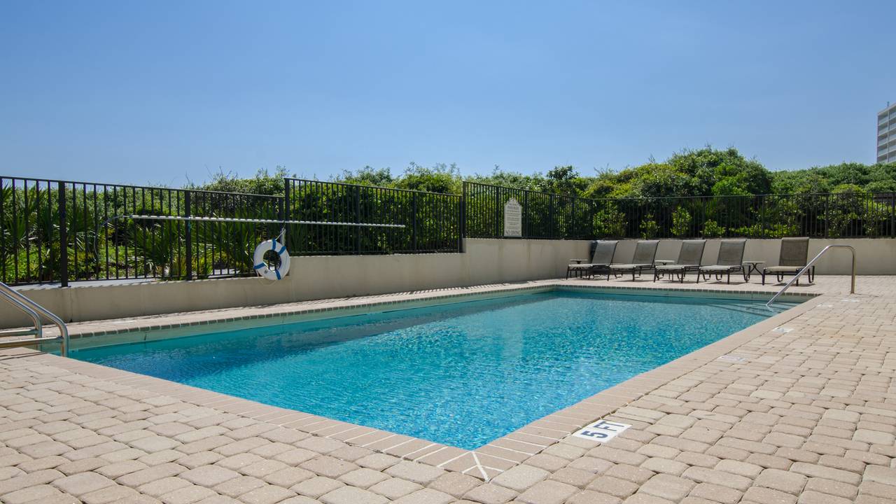 Legacy Grounds & Amenities Legacy Grounds & Amenities