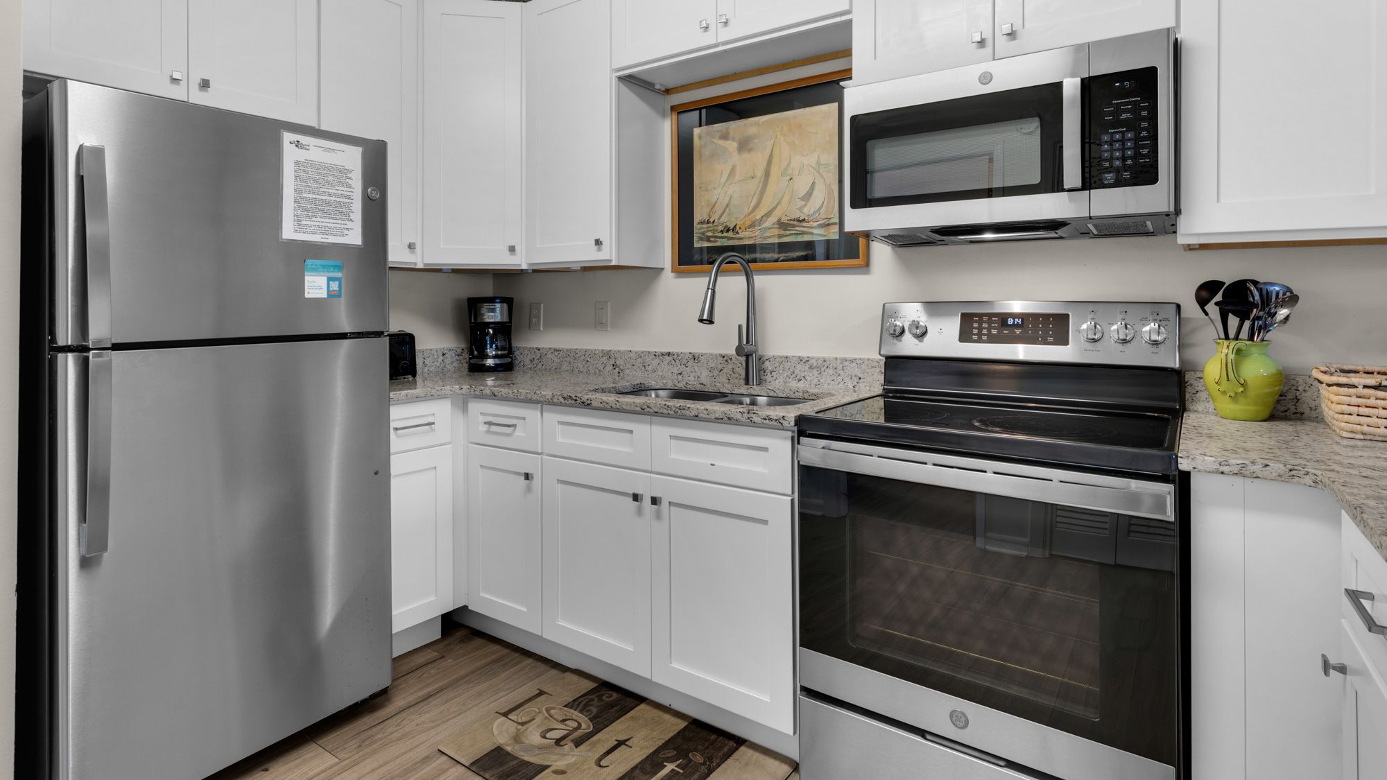 Beachwood Villas 1C - Kitchen area