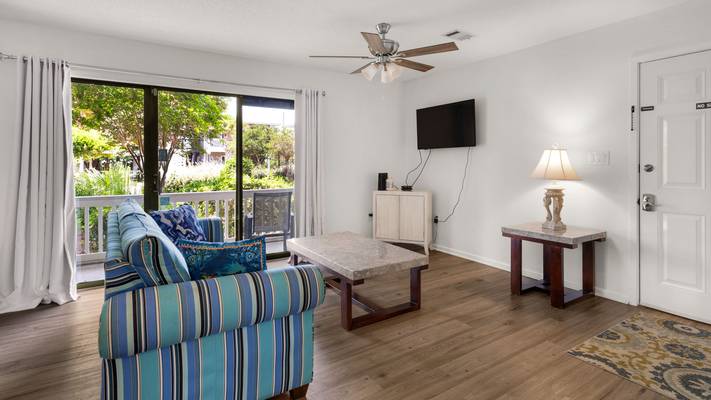 Beachwood Villas 1C - Living area Beachwood Villas 1C - Living area