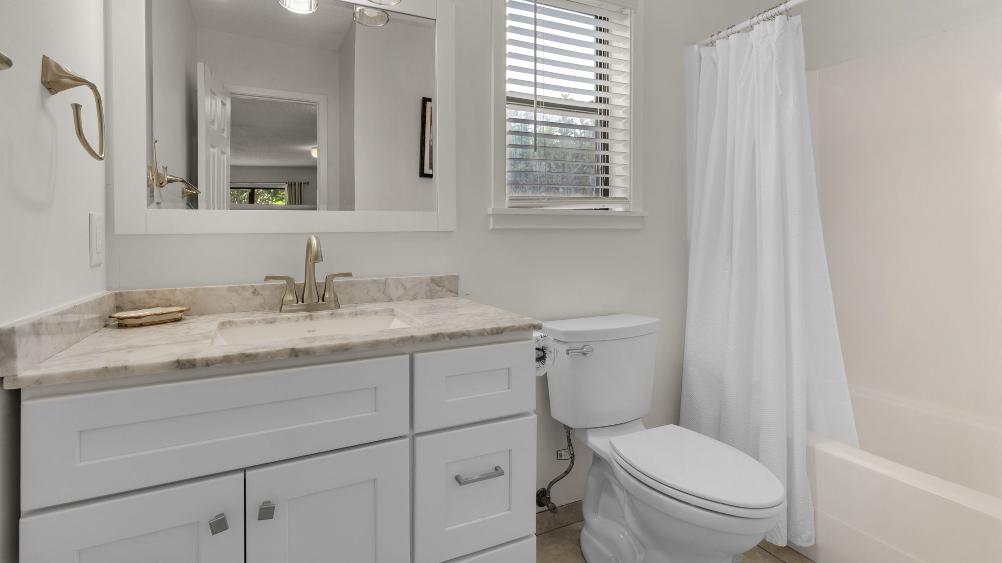 Beachwood Villas 1C - Bathroom