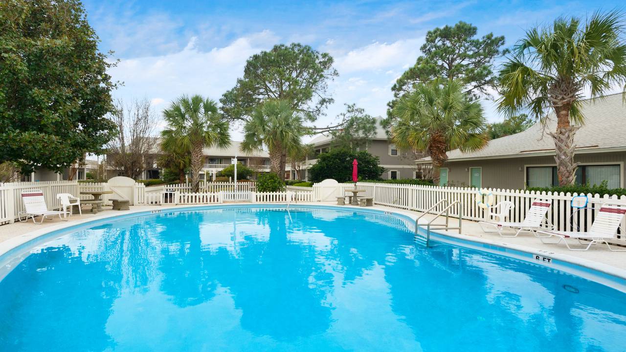 Beachwood Villas Grounds & Amenities Beachwood Villas Grounds & Amenities