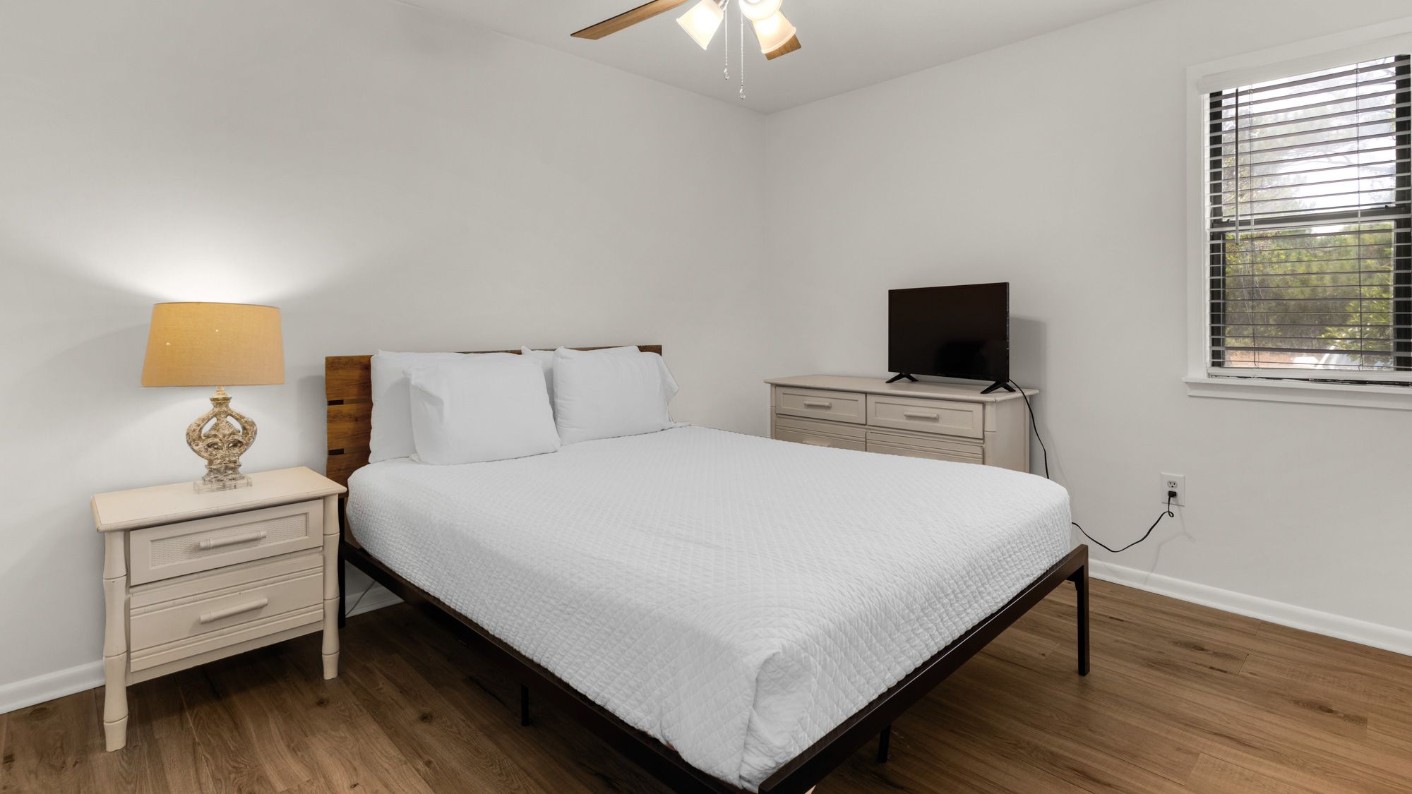 Beachwood Villas 1C - Bedroom