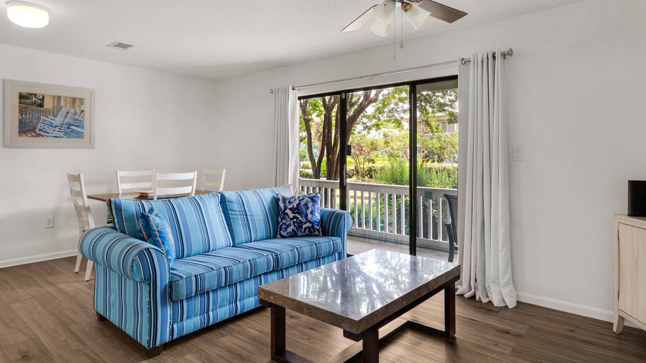 Beachwood Villas 1C - Living area Beachwood Villas 1C - Living area