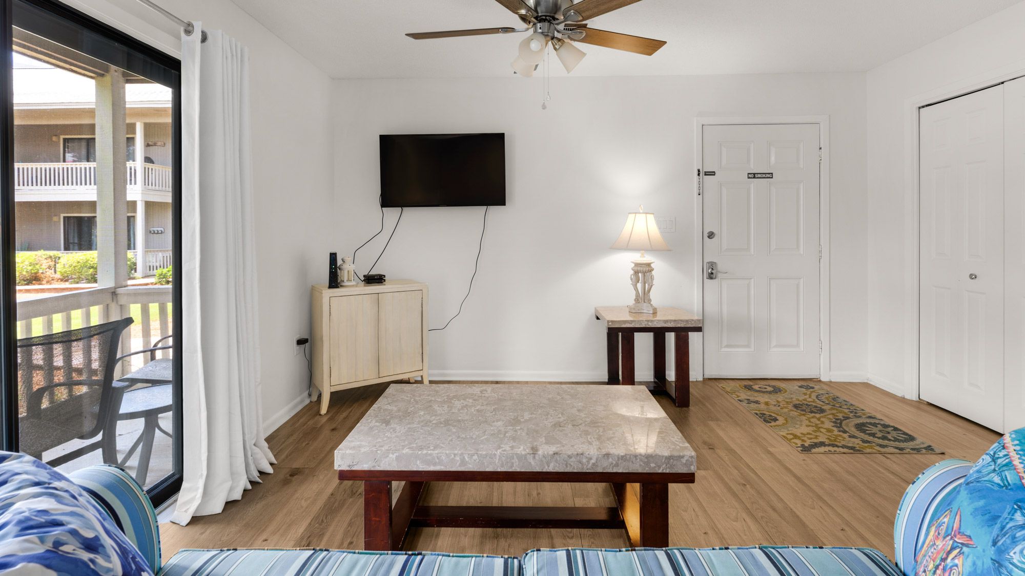 Beachwood Villas 1C - Living area