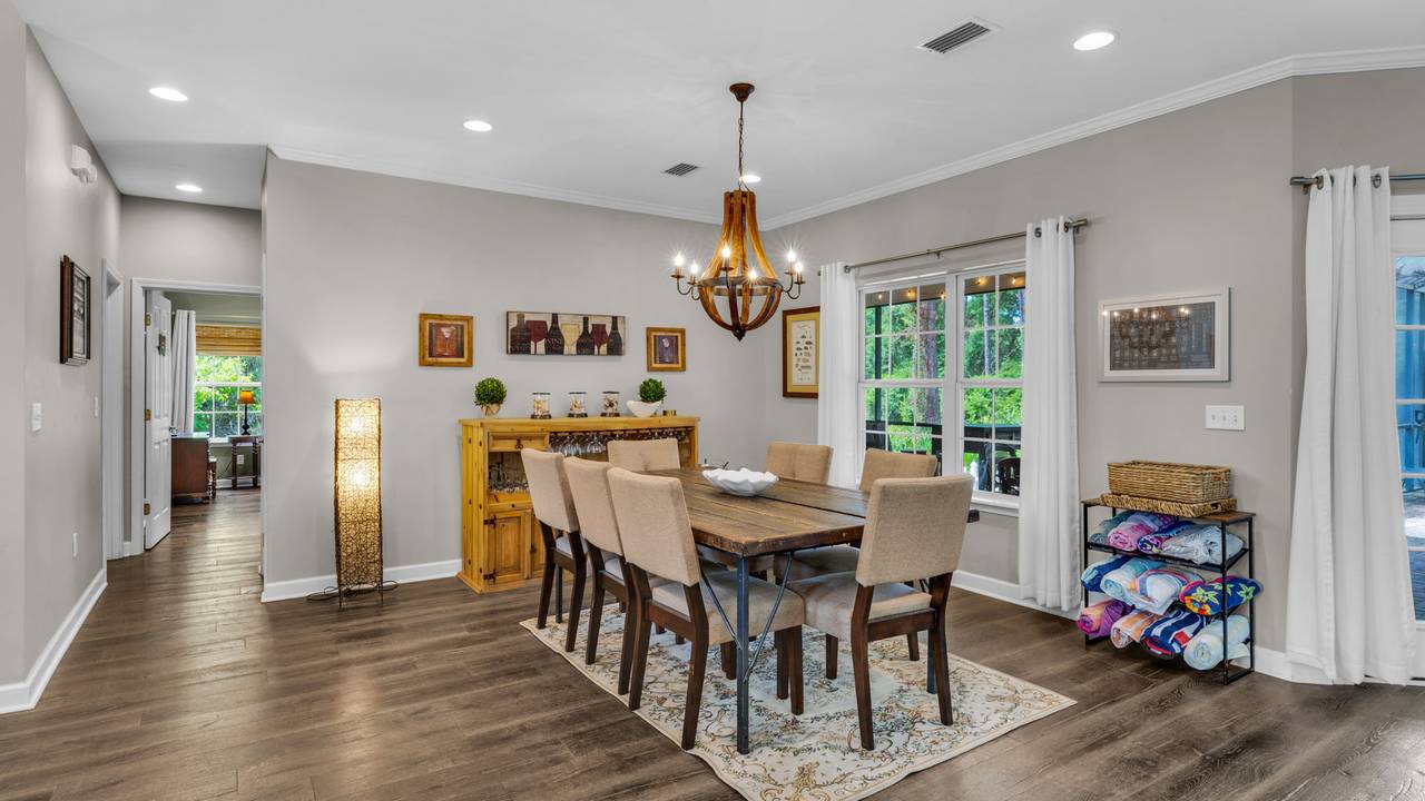 Dining area Dining area