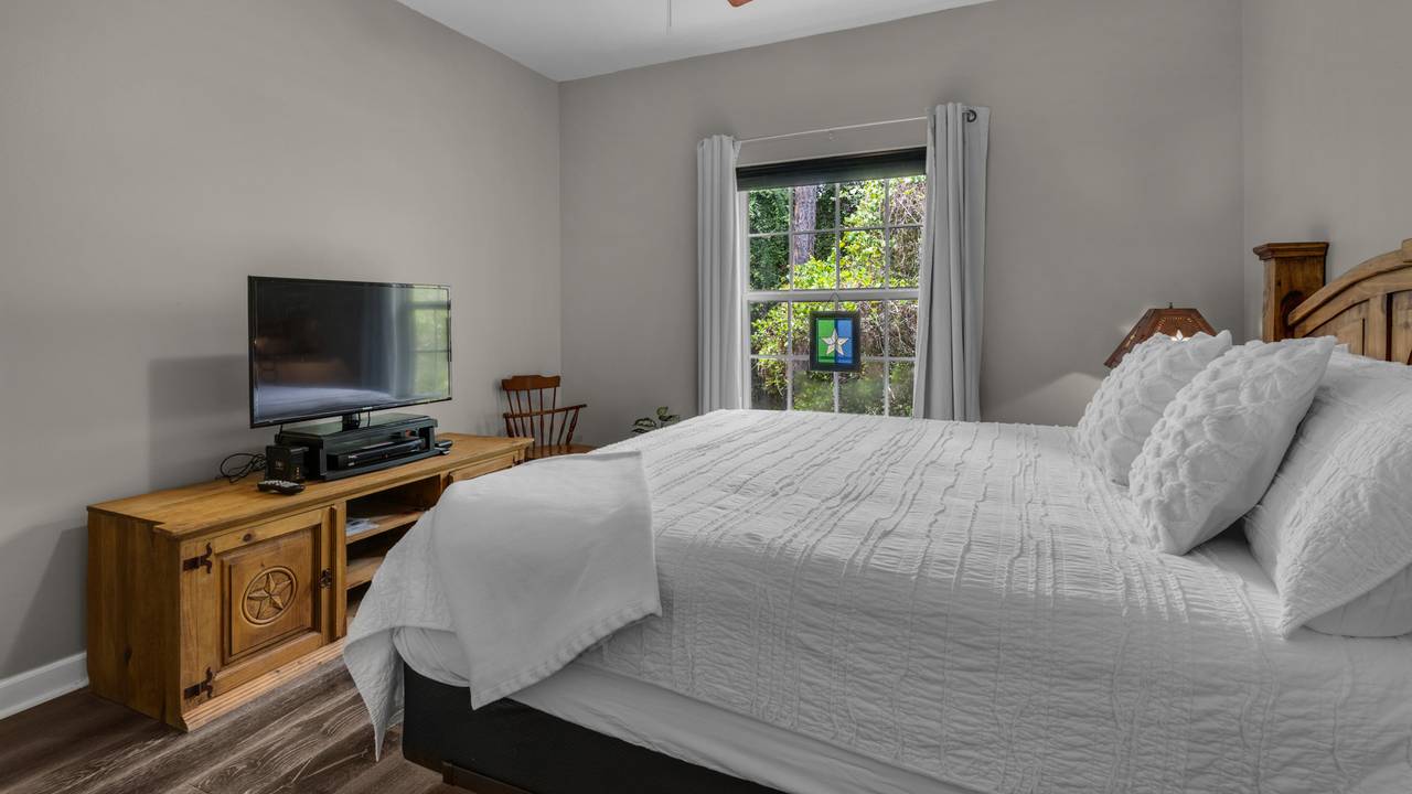 Guest Bedroom 2 Guest Bedroom 2