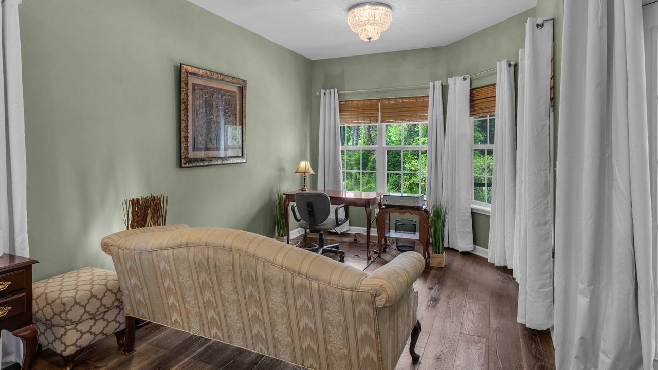 Master Bedroom's seating area Master Bedroom's seating area